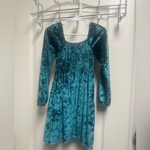 Girls Velvet Green Long Sleeve Dress SZ 4